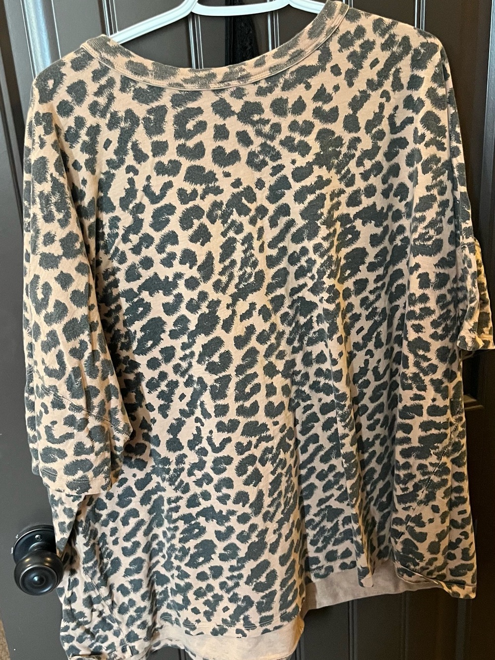 Leopard Print Dolman Sleeve Women's Top - Taupe/Black